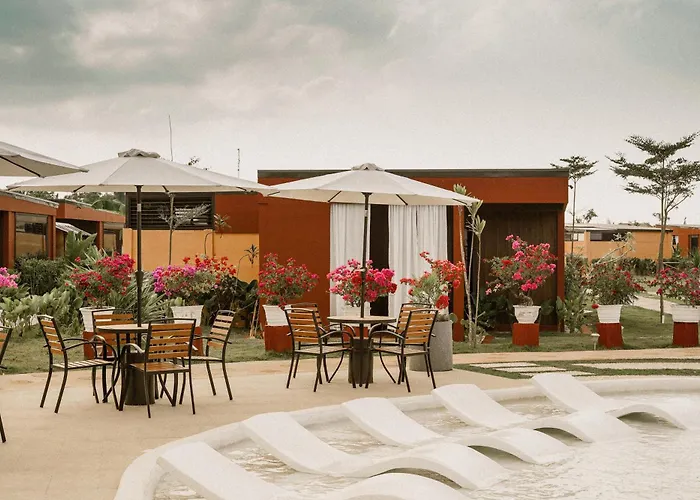 Como Laya Resort